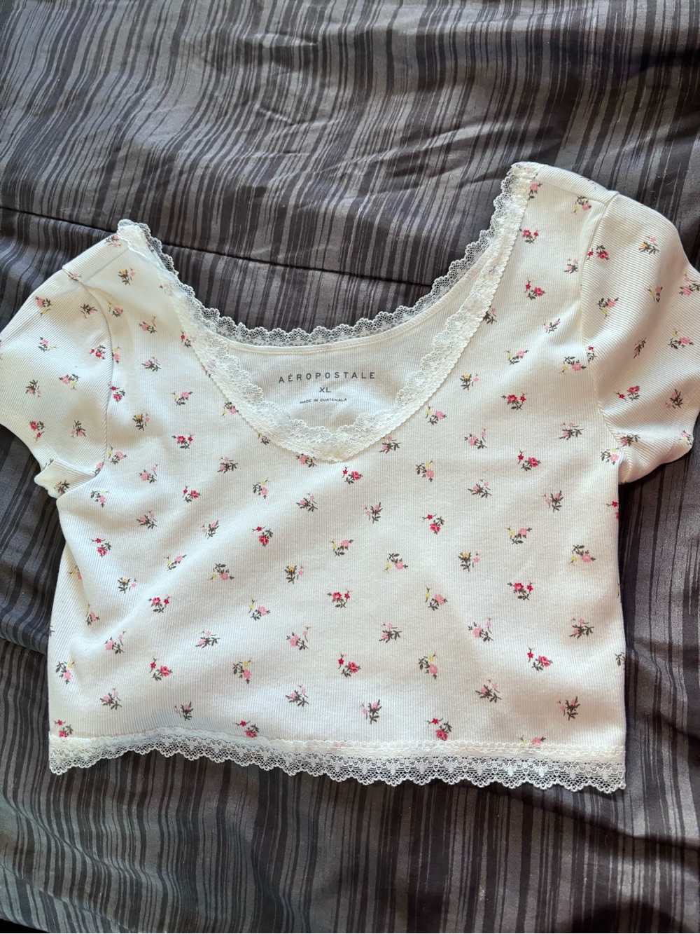 Aeropostale Cream Floral Lace-Trim Crop Top